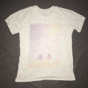 Gray Faded “Wanderlust” Graphic Unisex Tee Shirt